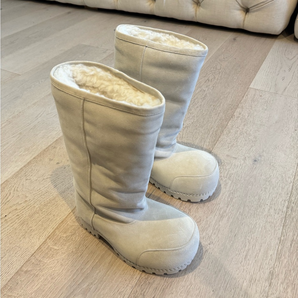 Balenciaga Alaska Fur High boots